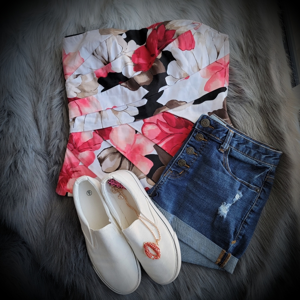 White House | Black Market Corset Top